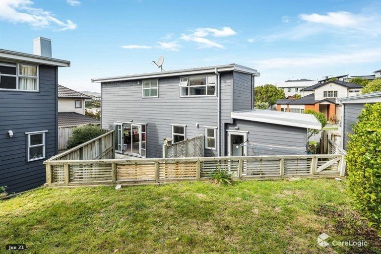 Photo of property in 10 Erlestoke Crescent, Churton Park, Wellington, 6037