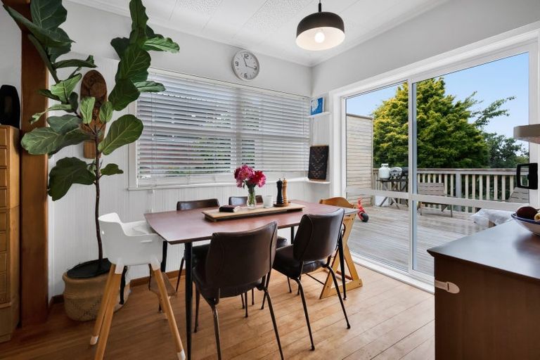 Photo of property in 17d Manu Crescent, Upper Vogeltown, New Plymouth, 4310