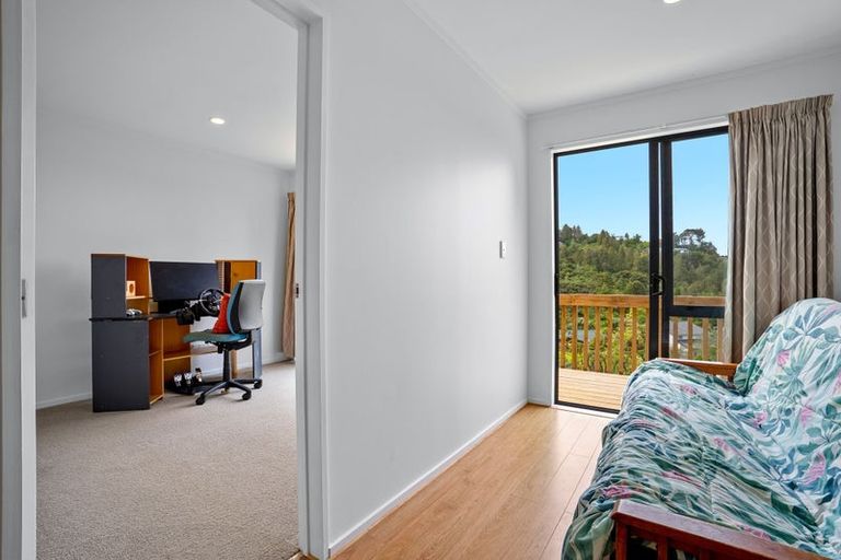 Photo of property in 5a Piripiri Crescent, Torbay, Auckland, 0630