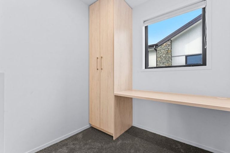 Photo of property in 11/10 Fathom Place, Te Atatu Peninsula, Auckland, 0610