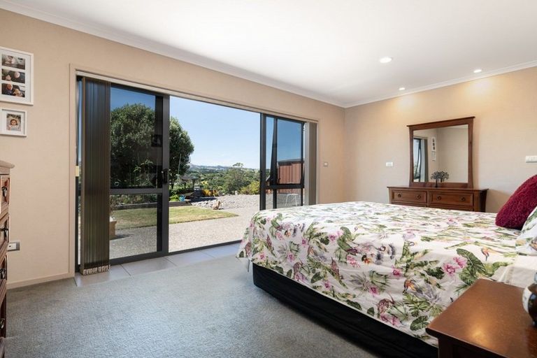 Photo of property in 38 Kereru Place, Pyes Pa, Tauranga, 3112