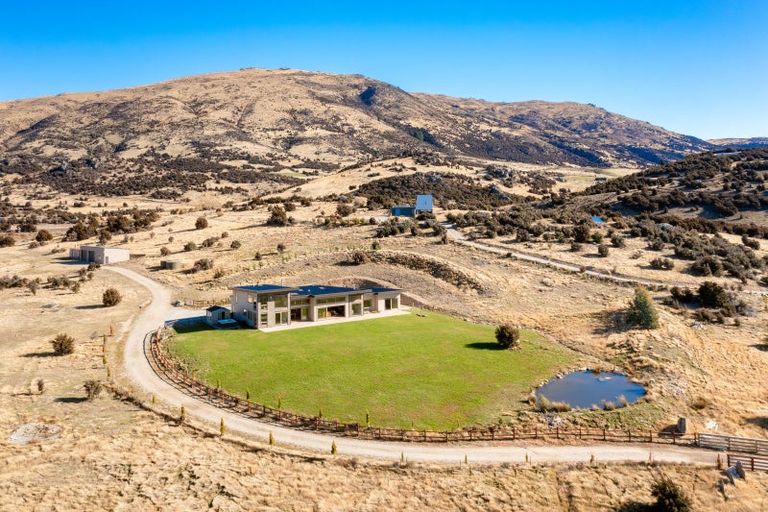 Photo of property in 2 Miharo Lane, Queensberry, Cromwell, 9383