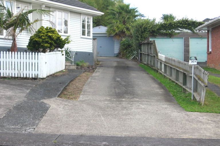 Photo of property in 30 Vodanovich Road, Te Atatu South, Auckland, 0610