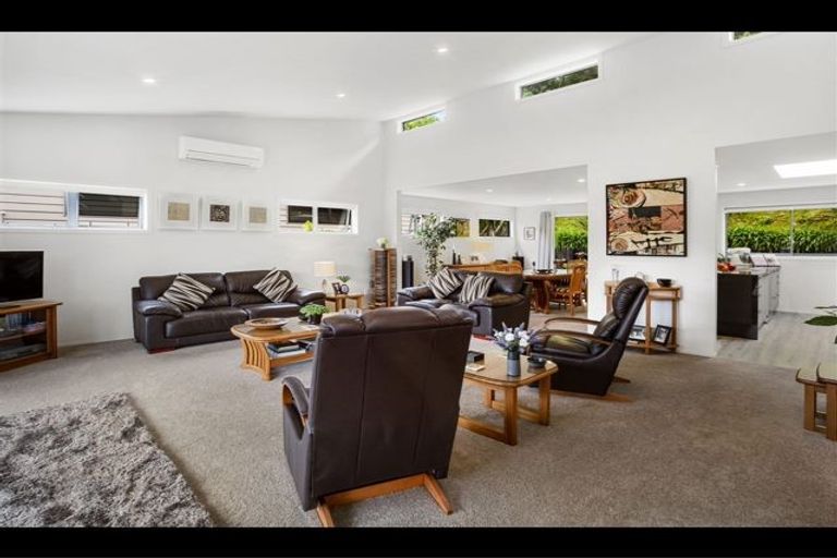 Photo of property in 14 Flotilla Place, Whitby, Porirua, 5024
