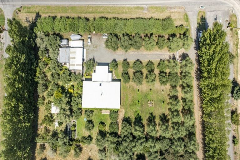 Photo of property in 16 Argyll Road, Otane, 4276