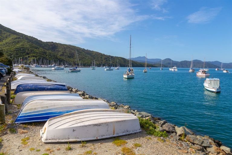 Photo of property in 3/45 Beach Road, Waikawa, Picton, 7220