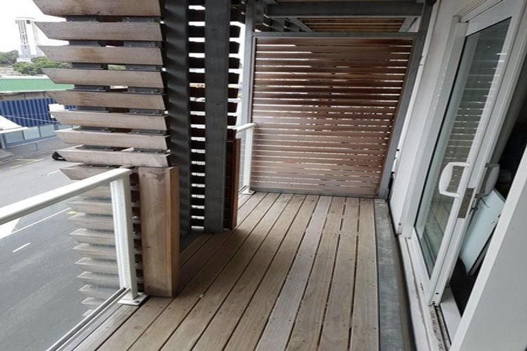 Photo of property in The Peak Apartments, 1001/170 Taranaki Street, Te Aro, Wellington, 6011