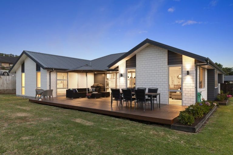 Photo of property in 8 Bernora Crescent, Bombay, 2675