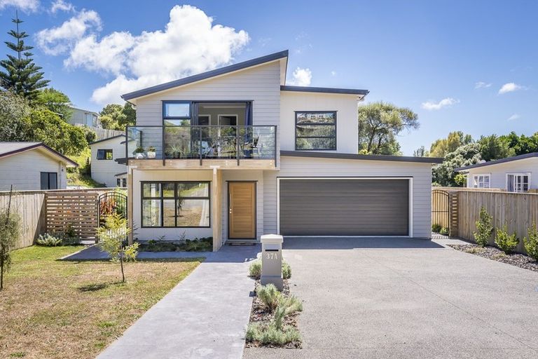 Photo of property in 37a Tiromoana Road, Raumati South, Paraparaumu, 5032
