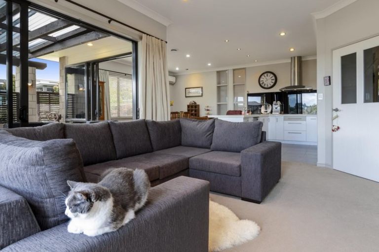 Photo of property in 2 Crater Close, Pyes Pa, Tauranga, 3112