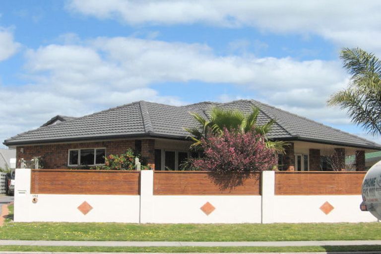 Photo of property in 152 Gravatt Road, Papamoa Beach, Papamoa, 3118