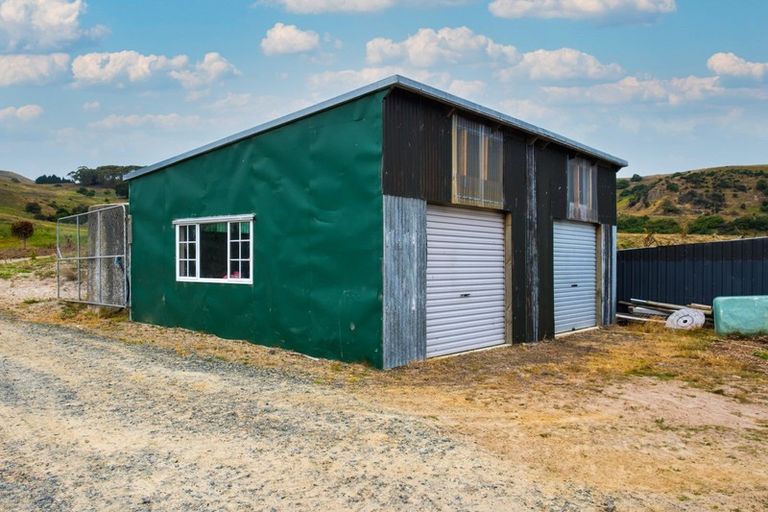 Photo of property in 880 Harington Point Road, Harington Point, Dunedin, 9077