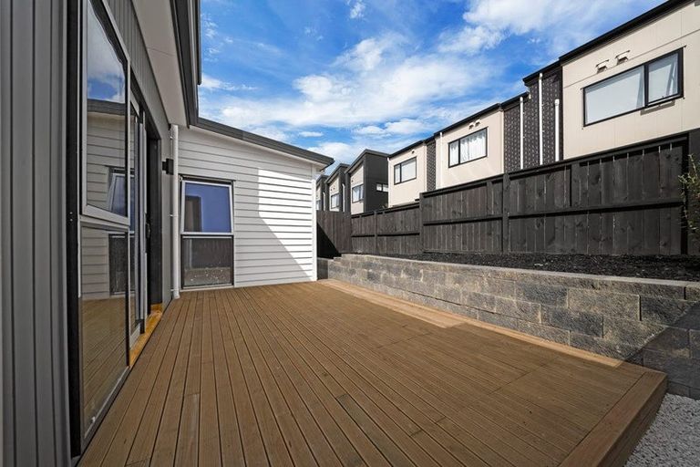 Photo of property in 19 Artemis Way, Flat Bush, 2019