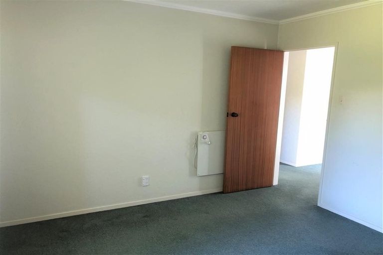 Photo of property in 7a Vincent Street, Waterloo, Lower Hutt, 5011