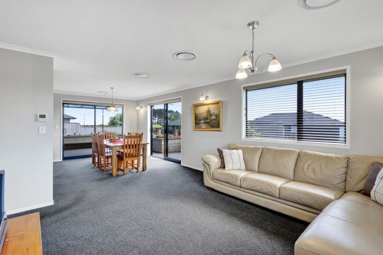 Photo of property in 37 Papawhero Drive, Bell Block, New Plymouth, 4312