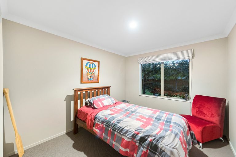 Photo of property in 19 Coleraine Drive, Rototuna, Hamilton, 3210