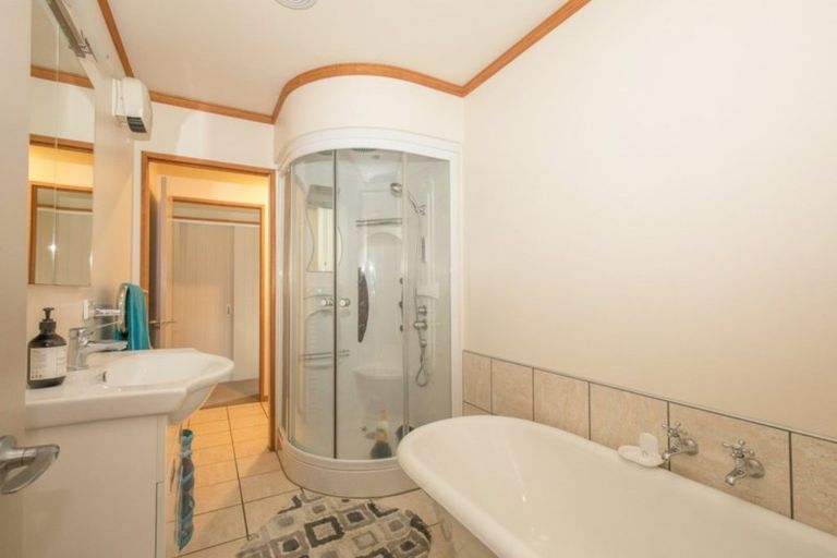 Photo of property in 110 Rob Roy Lane, Wanaka, 9305