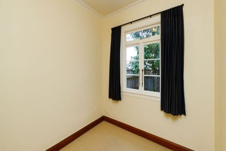 Photo of property in 21 Phoenix Avenue, Hokowhitu, Palmerston North, 4410