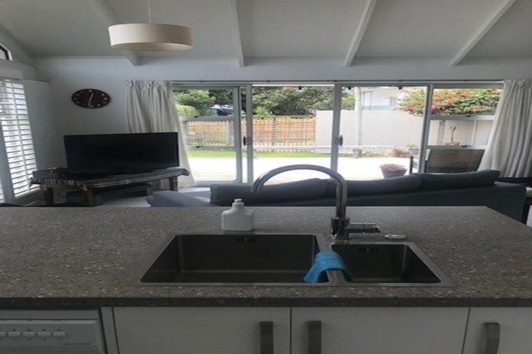 Photo of property in 79a Vista Paku, Pauanui, Hikuai, 3579