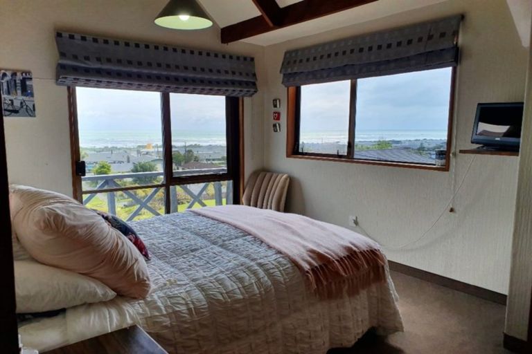 Photo of property in 13 Nolan Crescent, Karoro, Greymouth, 7805