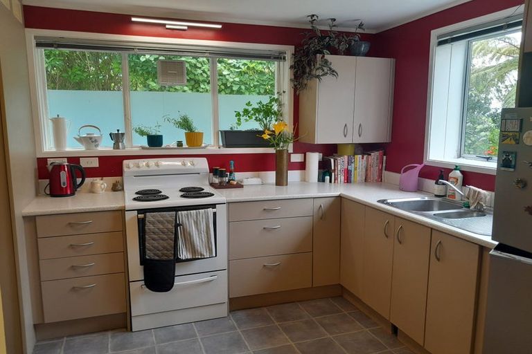 Photo of property in 12 Cheshire Street, Wilton, Wellington, 6012