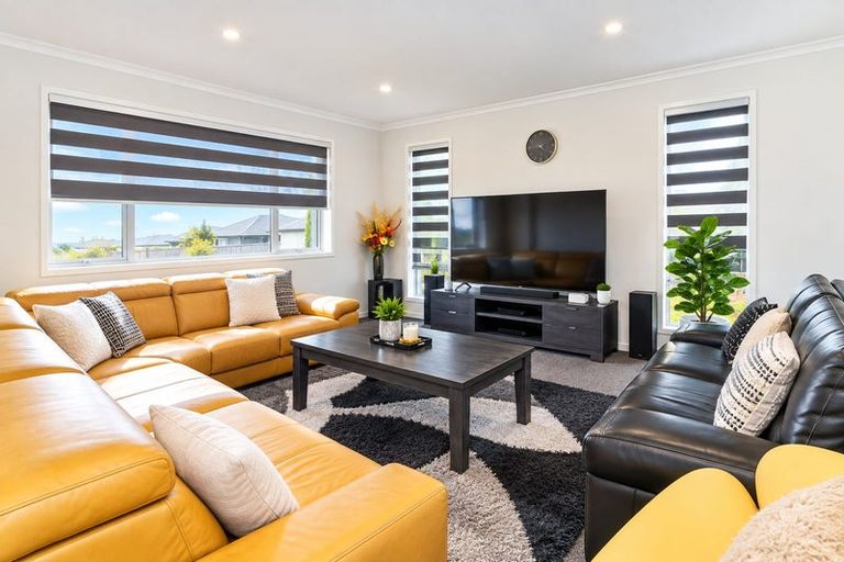 Photo of property in 12 Helenvale Crescent, Pokeno, 2402