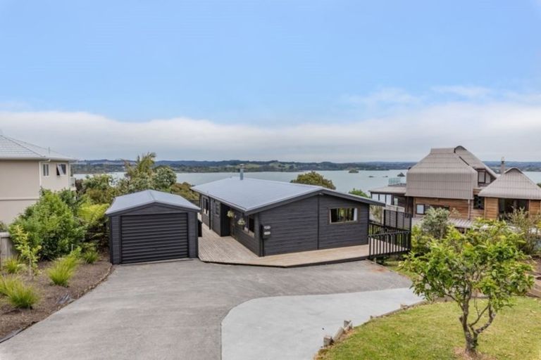 Photo of property in 88 Doves Bay Road, Kerikeri, 0294