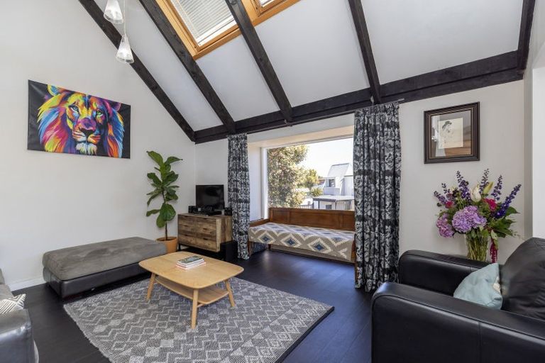 Photo of property in 2 Bermuda Grove, Paraparaumu Beach, Paraparaumu, 5032