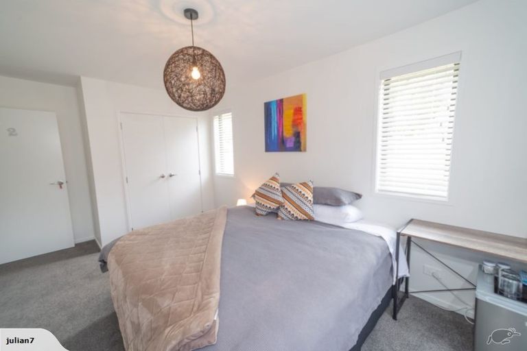 Photo of property in 47 Peregrine Falcon Road, Mount Creighton, Queenstown, 9371