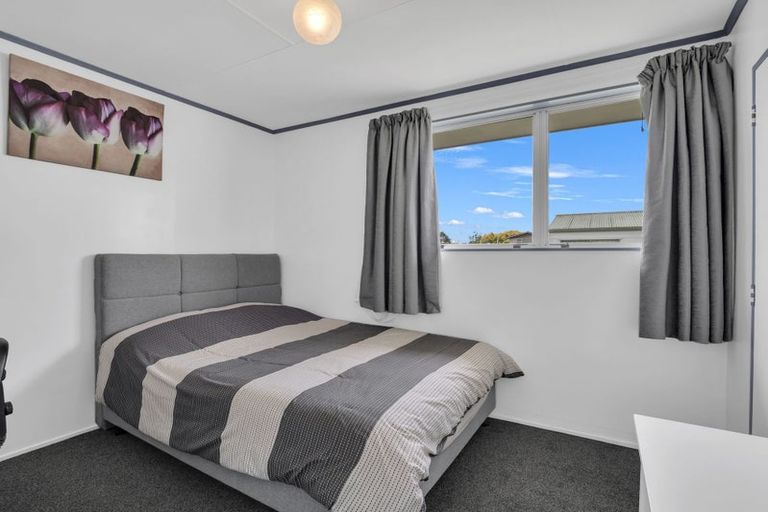 Photo of property in 111 Apollo Parade, Milson, Palmerston North, 4414