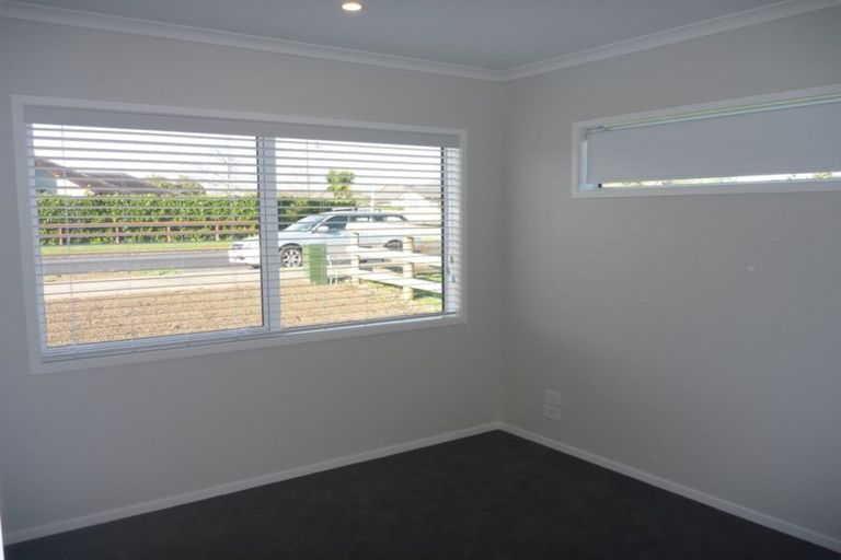 Photo of property in 120 Matua Road, Huapai, Kumeu, 0810