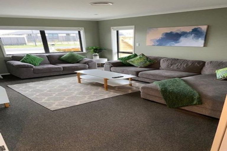 Photo of property in 21 Longstaff Drive, Bell Block, New Plymouth, 4312