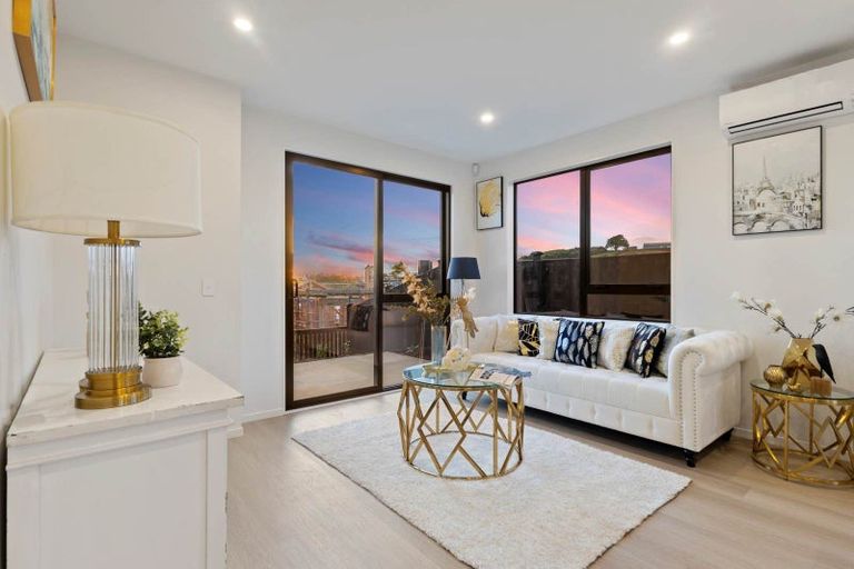 Photo of property in 17 Aituaa Road, Pukekohe, 2120