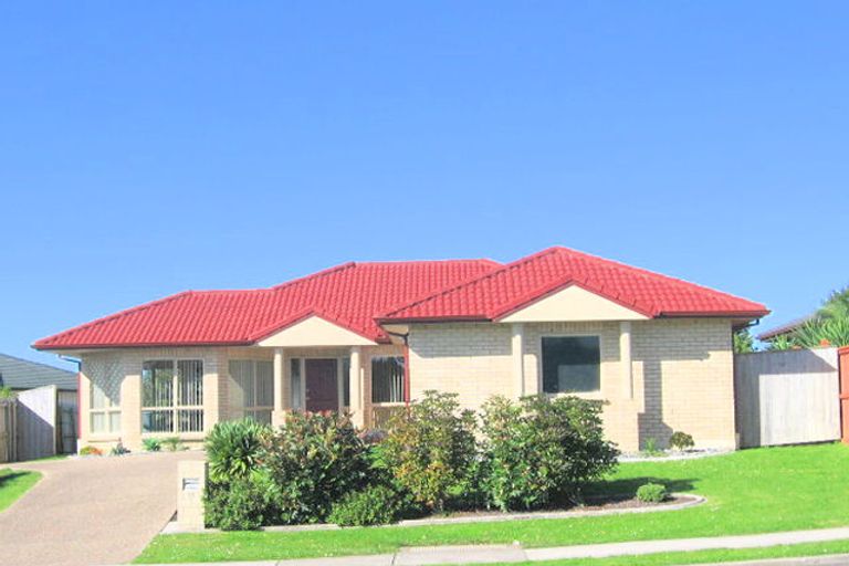 Photo of property in 51 Summerland Drive, Henderson, Auckland, 0612