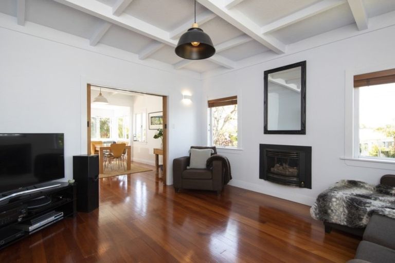 Photo of property in 11 Sunny Brae Crescent, Westmere, Auckland, 1022