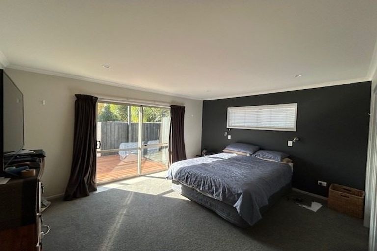 Photo of property in 21 Grabella Place, Papamoa Beach, Papamoa, 3118