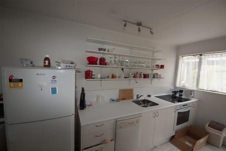 Photo of property in 6 Makatote Grove, Churton Park, Wellington, 6037