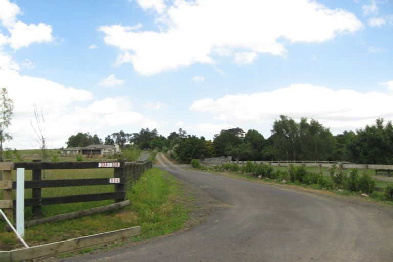 Photo of property in 33c Leamy Way, Karaka, Drury, 2578