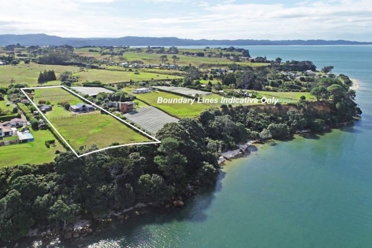 Photo of property in 37 Greenock Drive, Manukau Heads, Waiuku, 2684