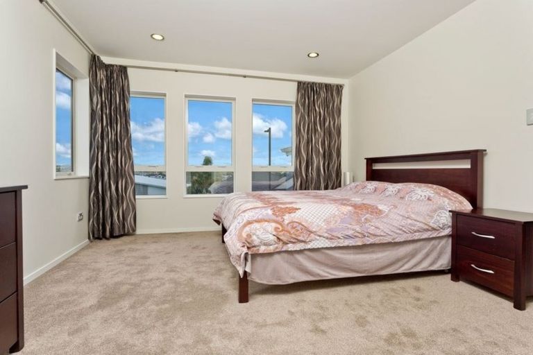 Photo of property in 61 Madison Terrace, Silverdale, 0932