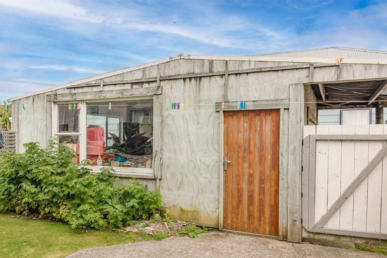 Photo of property in 34 Wakefield Street, Westport, 7825