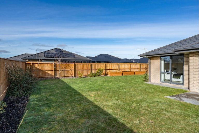 Photo of property in 6 Feather Place, Rolleston, 7615