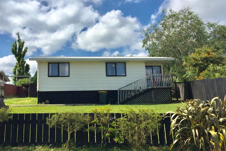 Photo of property in 1/5 Inca Place, Red Hill, Papakura, 2110