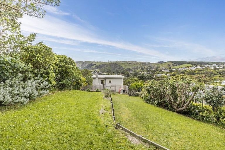 Photo of property in 32 Rawhiti Road, Pukerua Bay, 5026