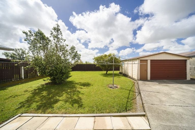 Photo of property in 65 Sutherland Crescent, Westbrook, Palmerston North, 4412