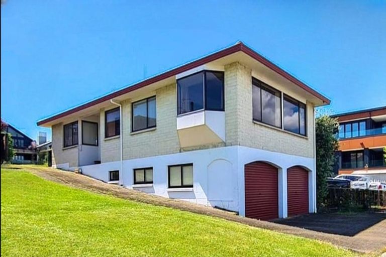 Photo of property in 25 May Street, Mount Maunganui, 3116