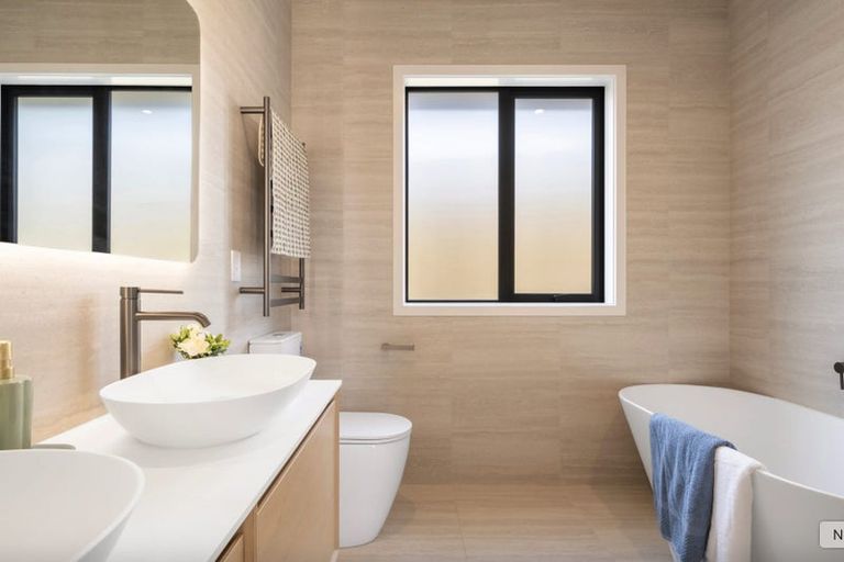 Photo of property in 17 Awanui Road, Red Beach, 0932