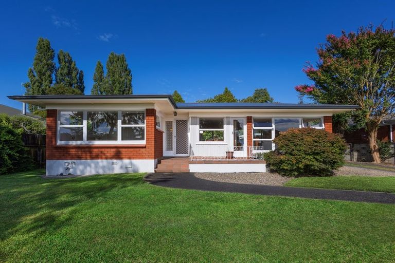 Photo of property in 25 Hooker Avenue, Chedworth, Hamilton, 3210