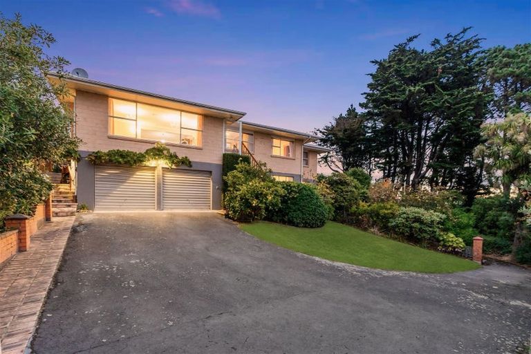 Photo of property in 196 Dyers Pass Road, Cashmere, Christchurch, 8022