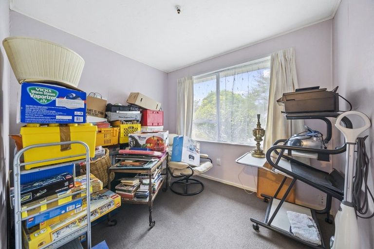 Photo of property in 16 Buccaneer Place, Grenada Village, Wellington, 6037